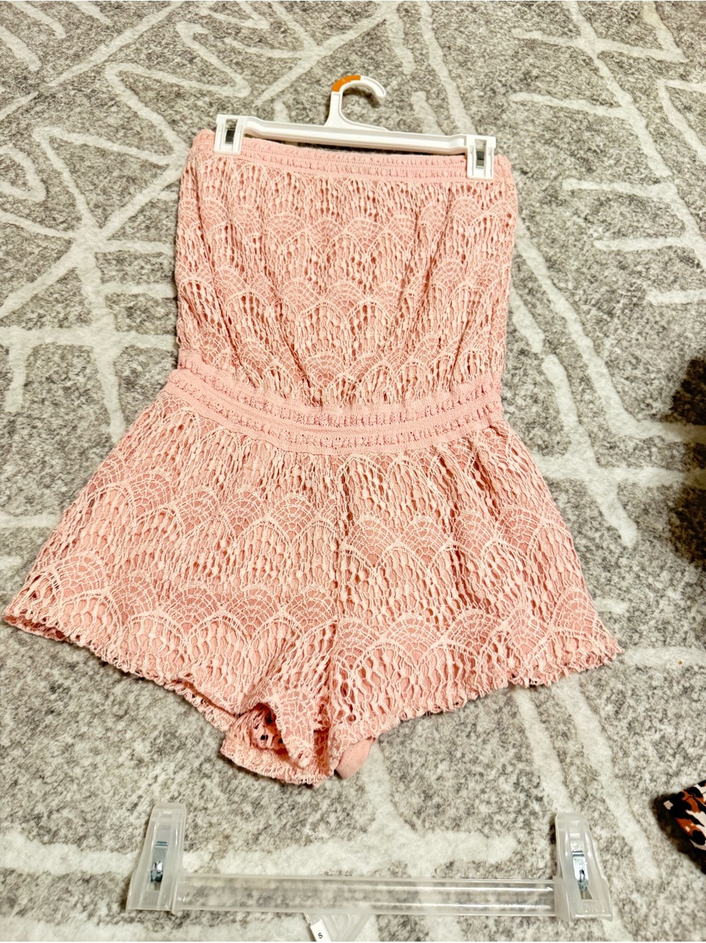 Derek Heart Strapless Crochet Lace Romper - Light Pink